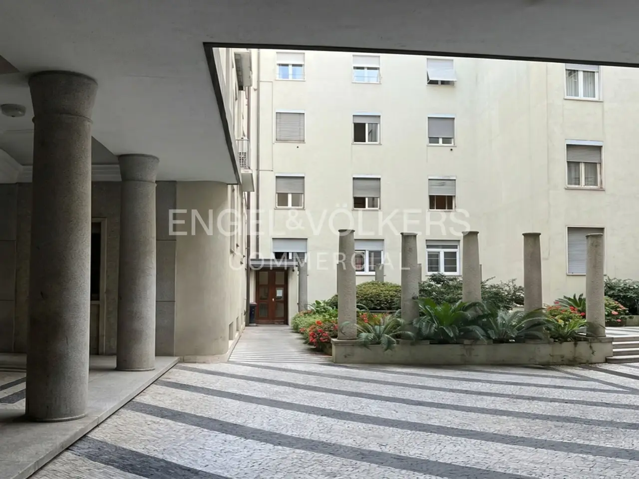 Ufficio in , Milano, {3} - Foto 2