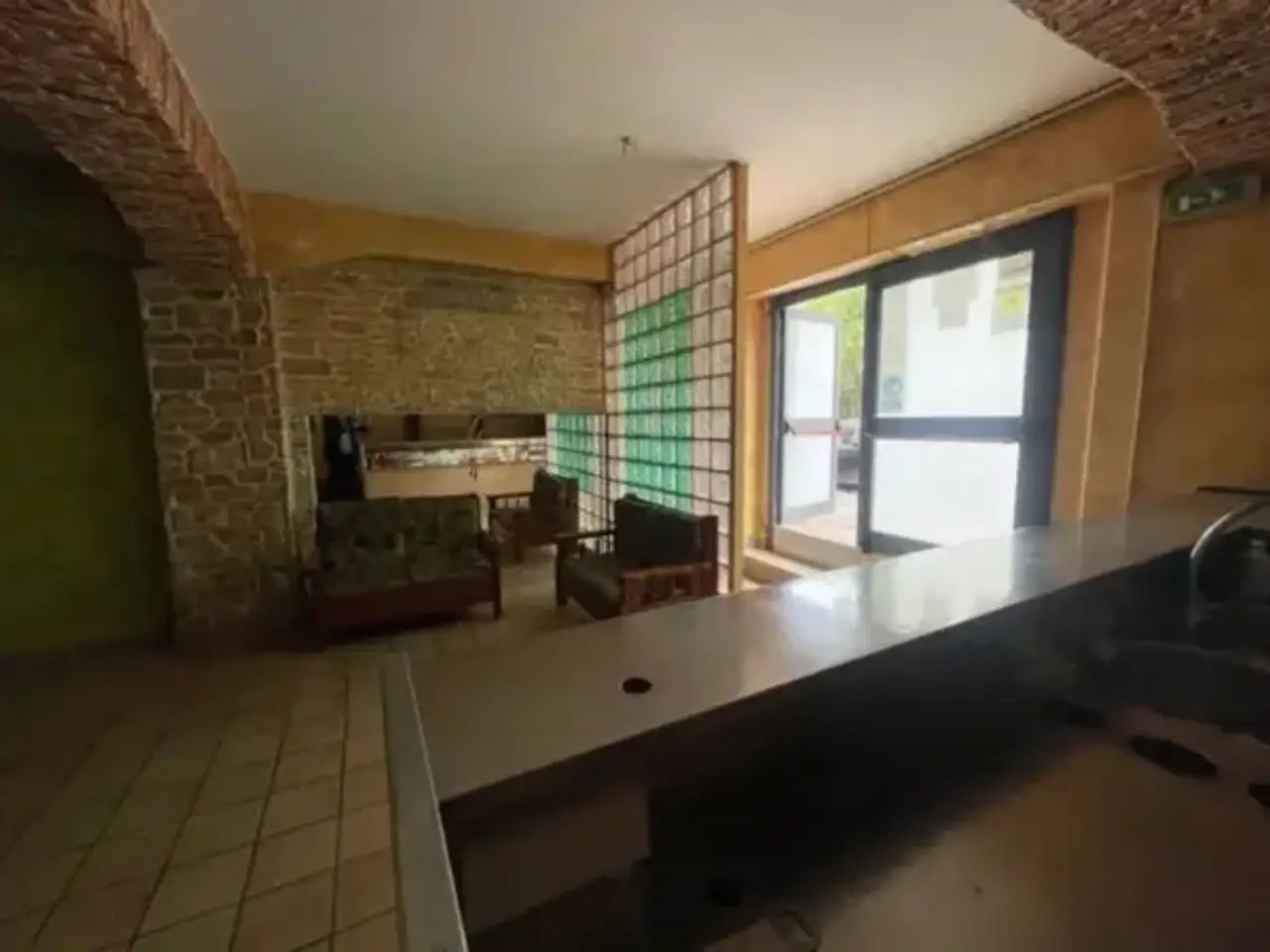 Negozio in Via Giuseppe Melacrino 40, Reggio Calabria, {3} - Foto 2