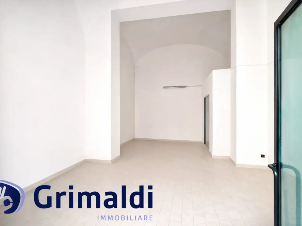 Palazzina commerciale in Via Giuseppe Martucci 77, Napoli, {3} - Foto 2