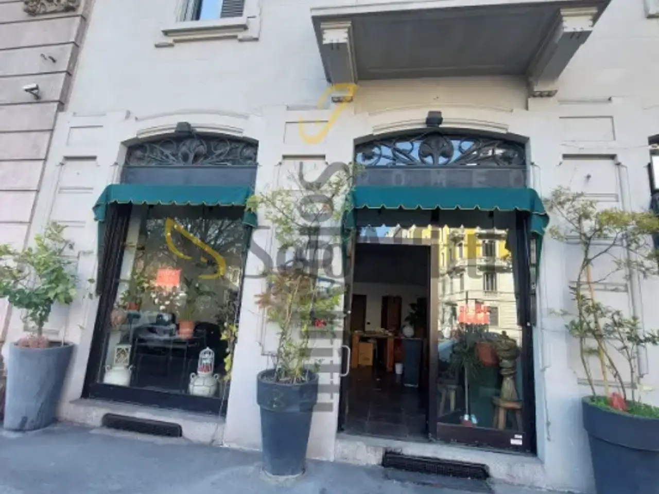 Negozio in Viale di Porta Vercellina 8, Milano, {3} - Foto 2
