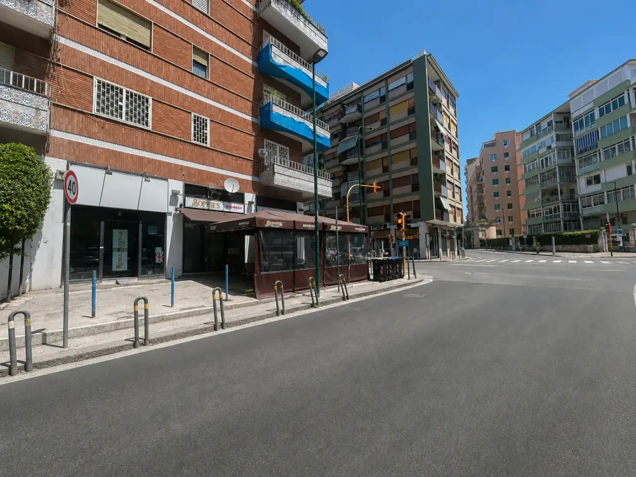Palazzina commerciale in Via San Domenico 6, Napoli, {3} - Foto 1