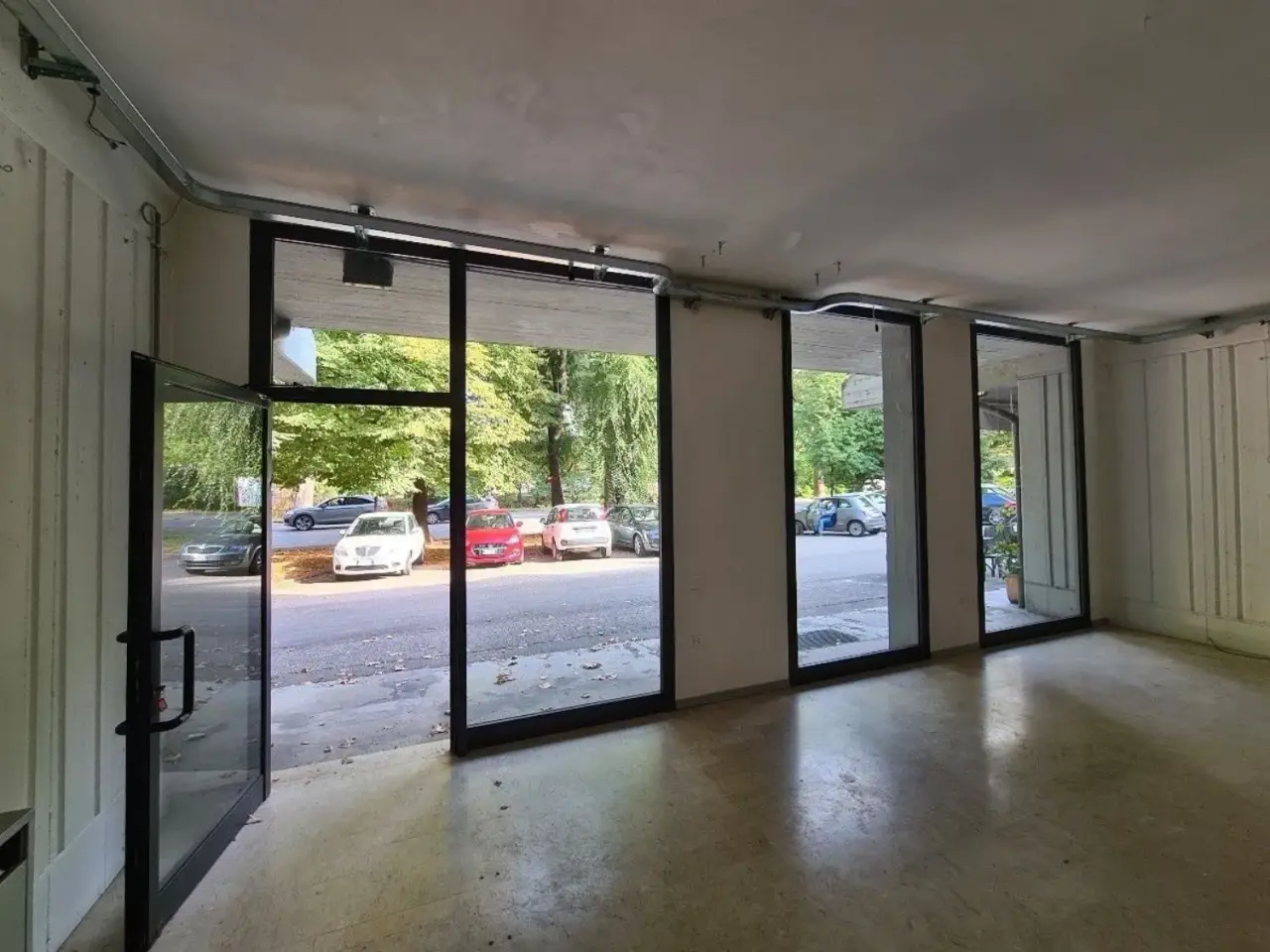 Negozio in Via Galileo Galilei 5, Reggio nell'Emilia, {3} - Foto 2