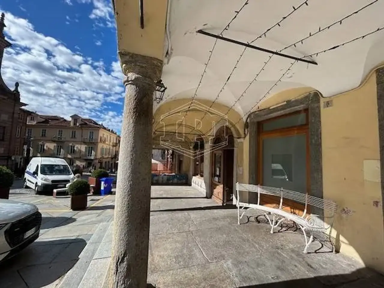 Negozio in Piazza Vittorio Emanuele II 8, Moncalieri, {3} - Foto 2