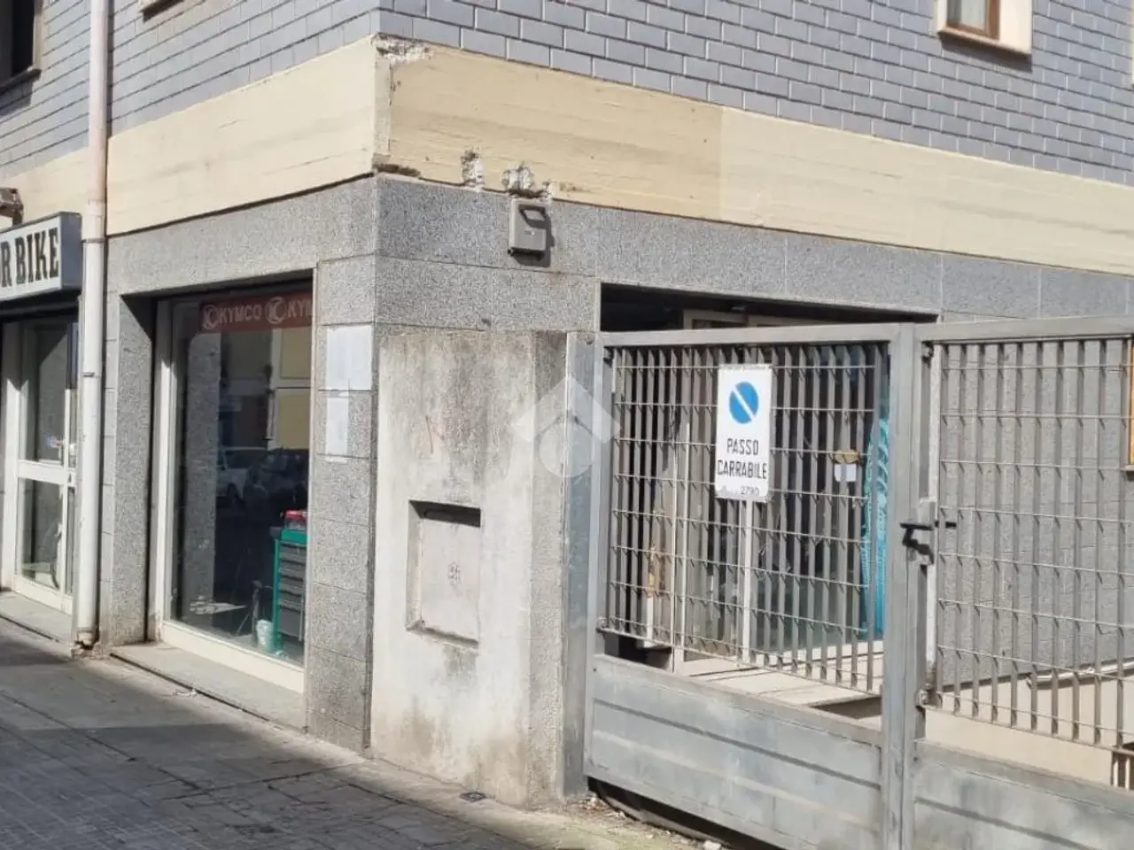 Negozio in Via Lorenzo Bogino 27, Sassari, {3} - Foto 1