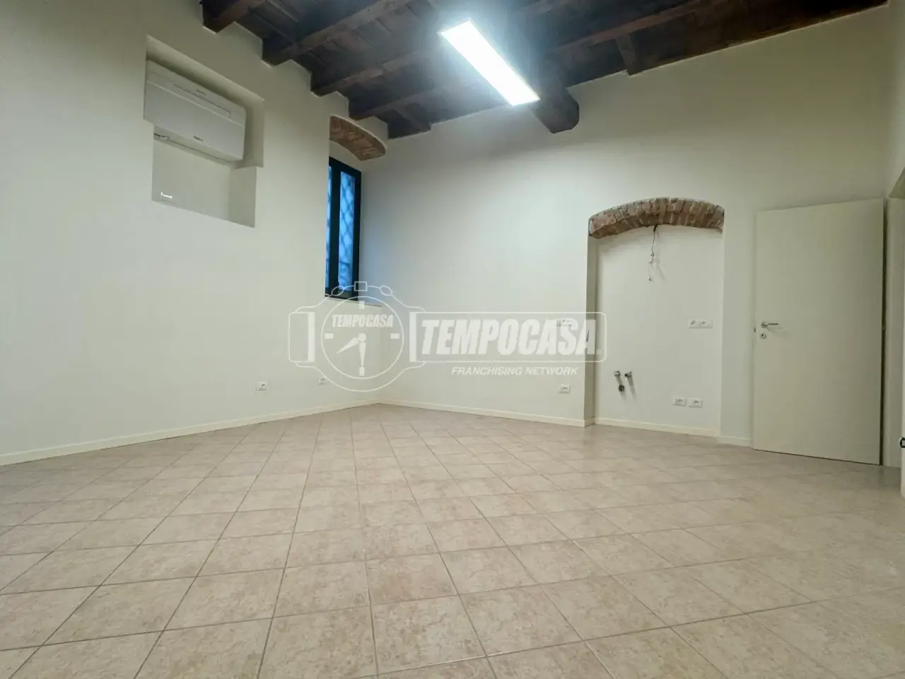 Magazzino in Vicolo del Carro 17, Brescia, {3} - Foto 2