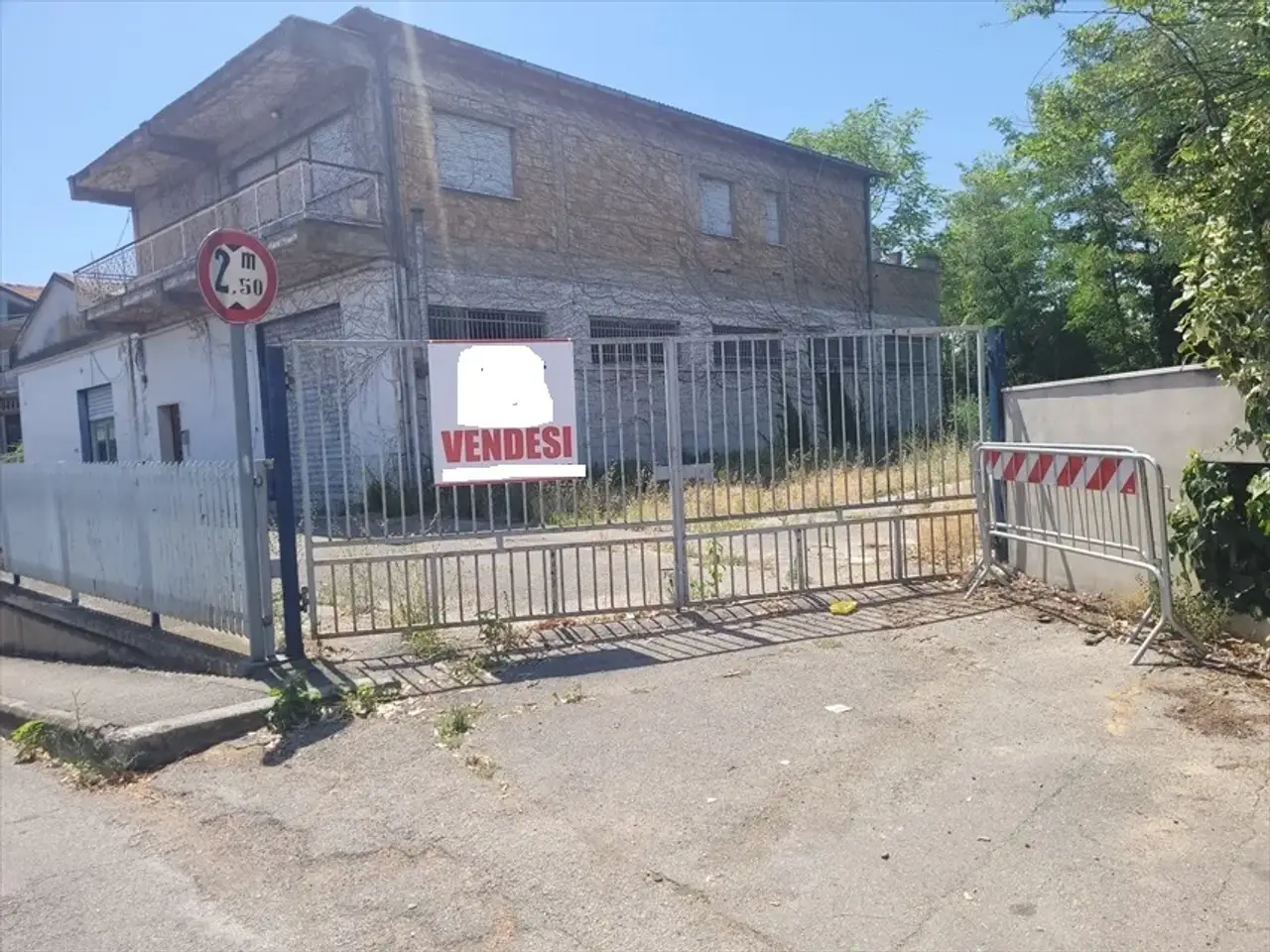 Capannone in Via Marvin Gelber, Chieti, {3} - Foto 2