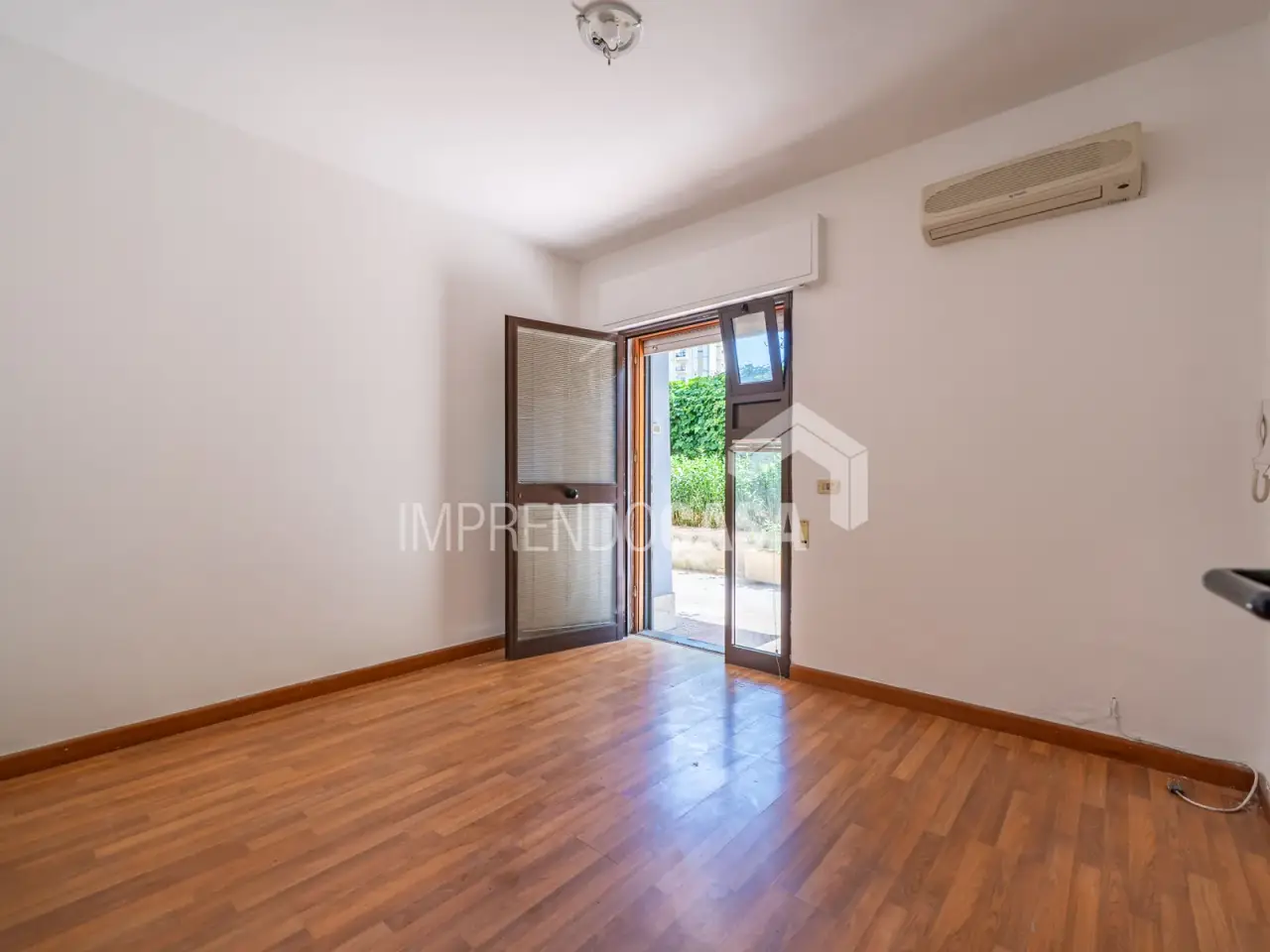 Ufficio in Via Principe di Pantelleria 37, Palermo, {3} - Foto 1
