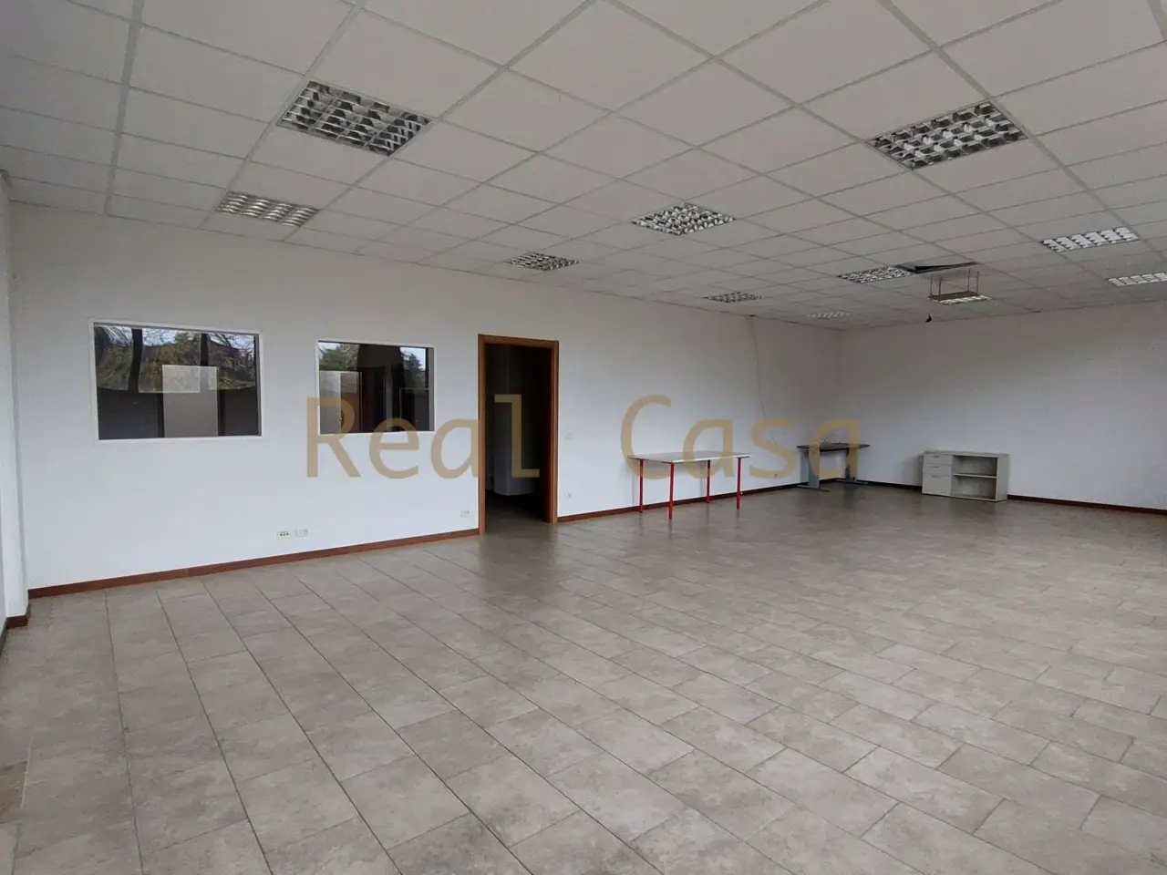 Palazzina commerciale in , Modena, {3} - Foto 2