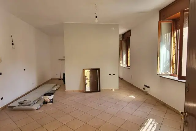 Zweizimmerwohnung in Via Andrea Ponti 4, Fara Gera d'Adda - Foto 1