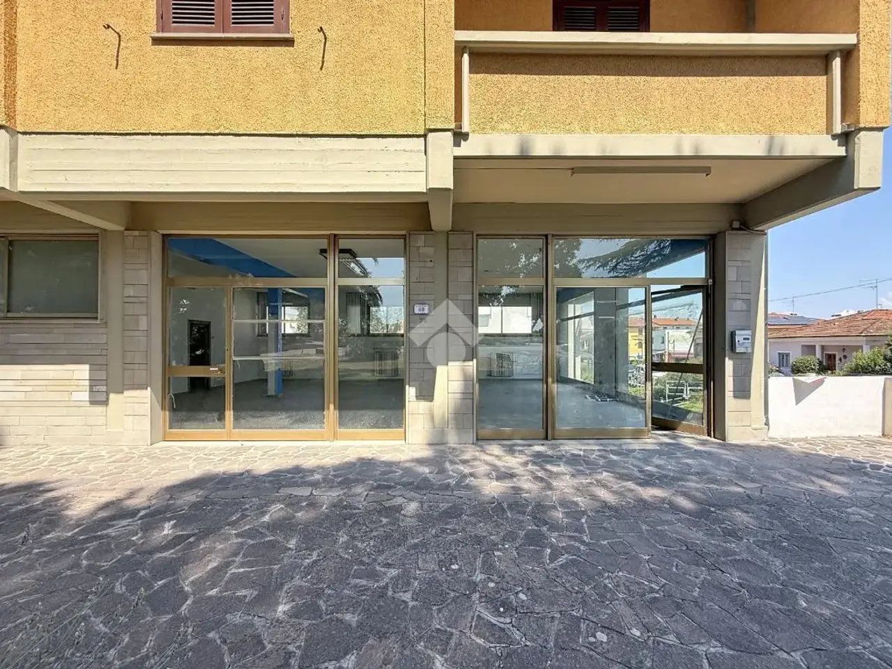 Magazzino in Via Alcide De Gasperi 68, Castelfranco Di Sotto, {3} - Foto 1