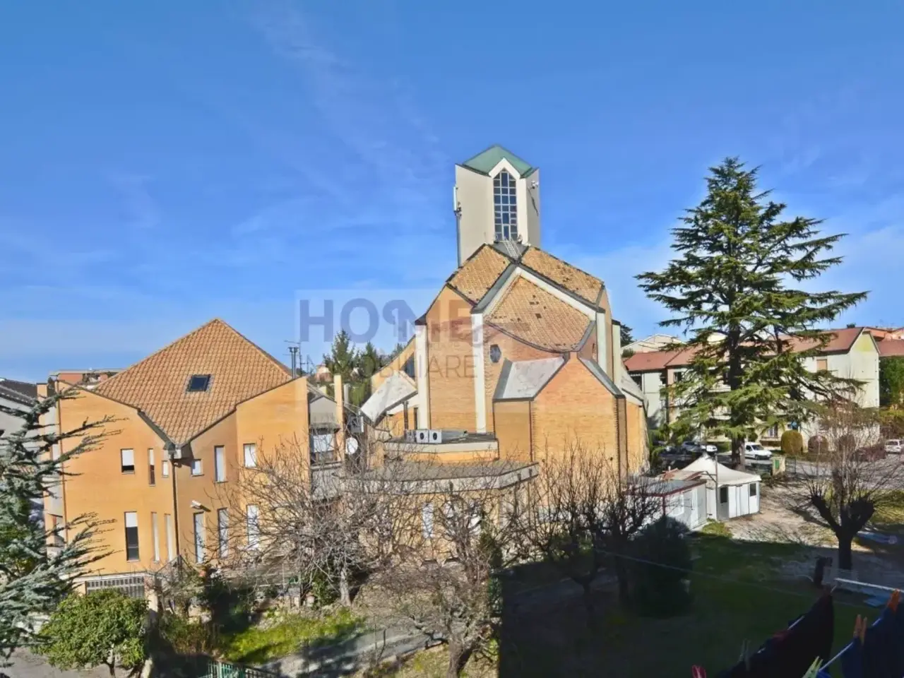 Parcheggio chiuso in Macerata, Zona San Francesco, Macerata, {3} - Foto 1