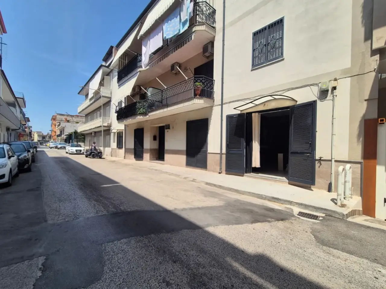 Esercizio commerciale in , Caivano, {3} - Foto 1