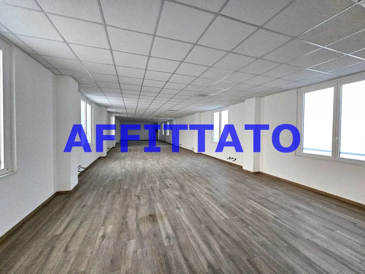 Ufficio in , Milano, {3} - Foto 1