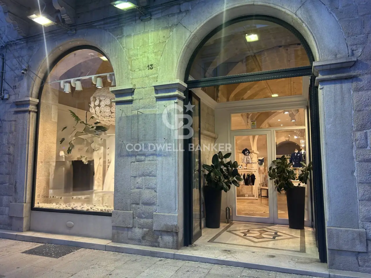 Negozio in Corso Vittorio Emenuele 11-13, Barletta, {3} - Foto 2