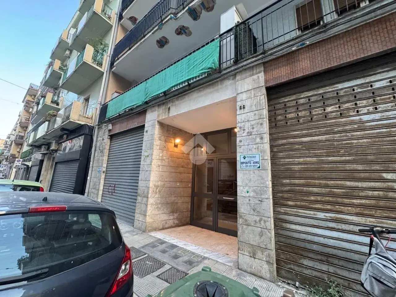 Magazzino in Via Pasubio 88, Bari, {3} - Foto 1