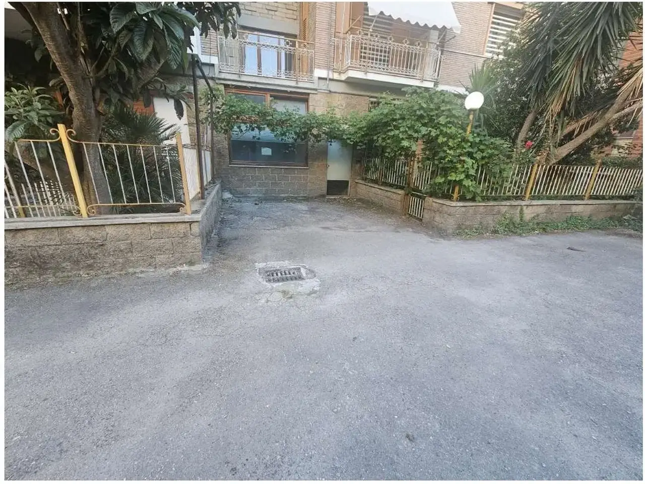 Ufficio in Via Morelli E Silvati, Avellino, {3} - Foto 1