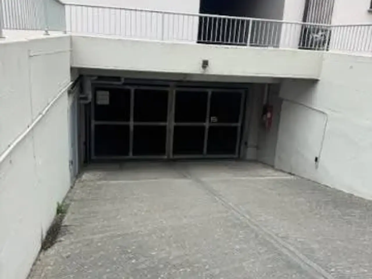 Parcheggio chiuso in , Ferrara, {3} - Foto 1