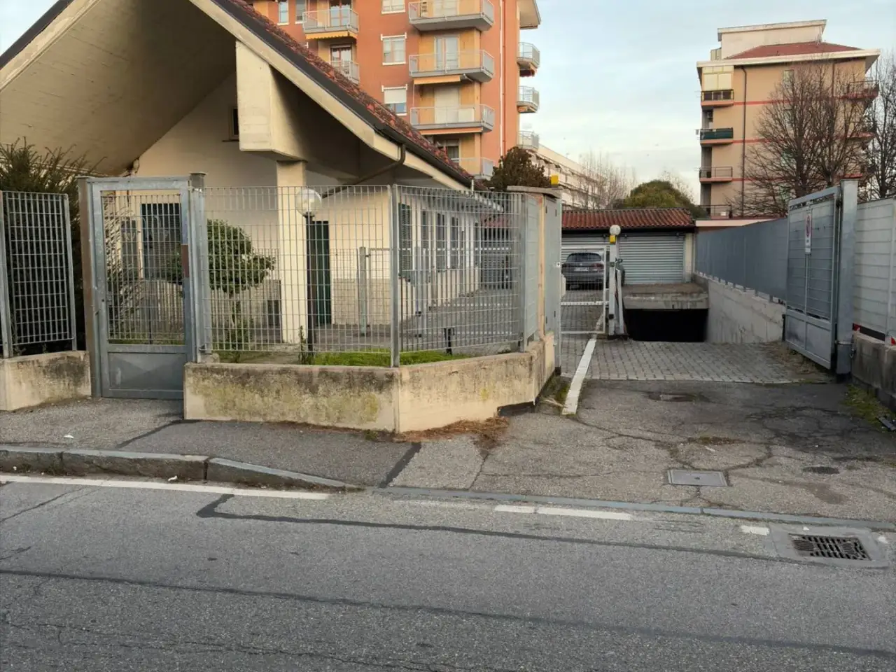Magazzino in Via Fratelli Macario 13, Rivoli, {3} - Foto 1
