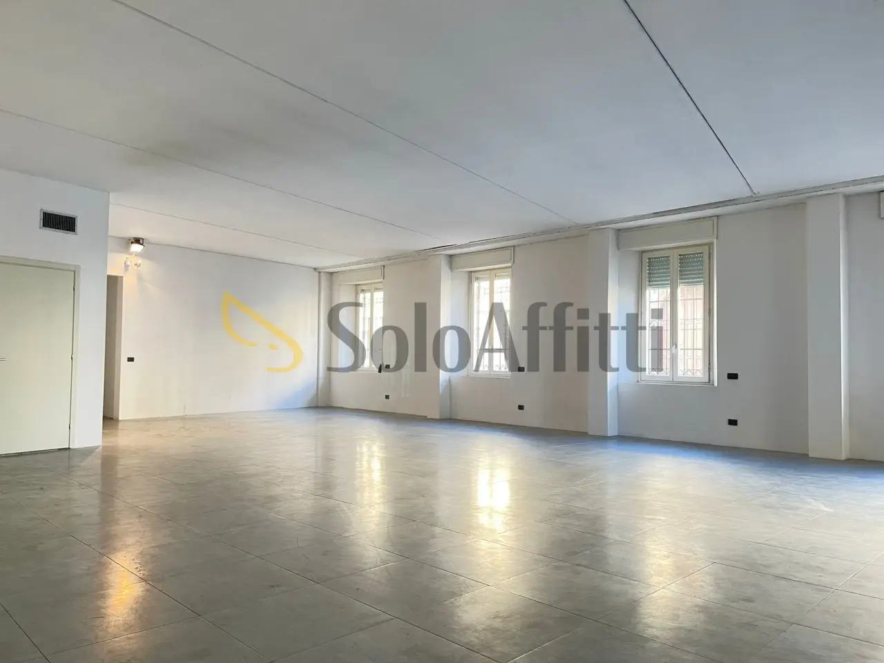 Ufficio in , Gallarate, {3} - Foto 1