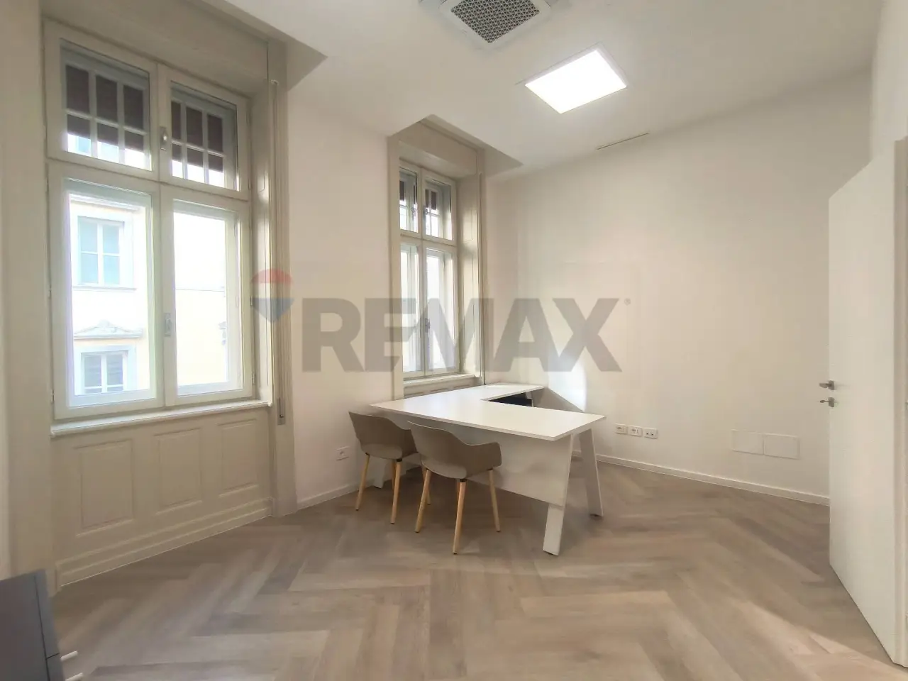 Ufficio in Via San Nicolo\' 7, Trieste, {3} - Foto 1