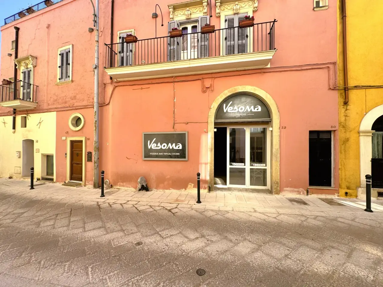 Esercizio commerciale in , Tricase, {3} - Foto 1