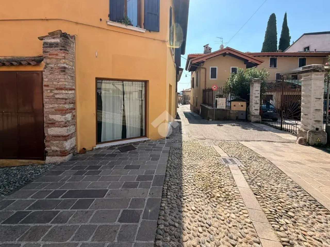 Ufficio in Via Giuseppe Garibaldi 7, Padenghe Sul Garda, {3} - Foto 1