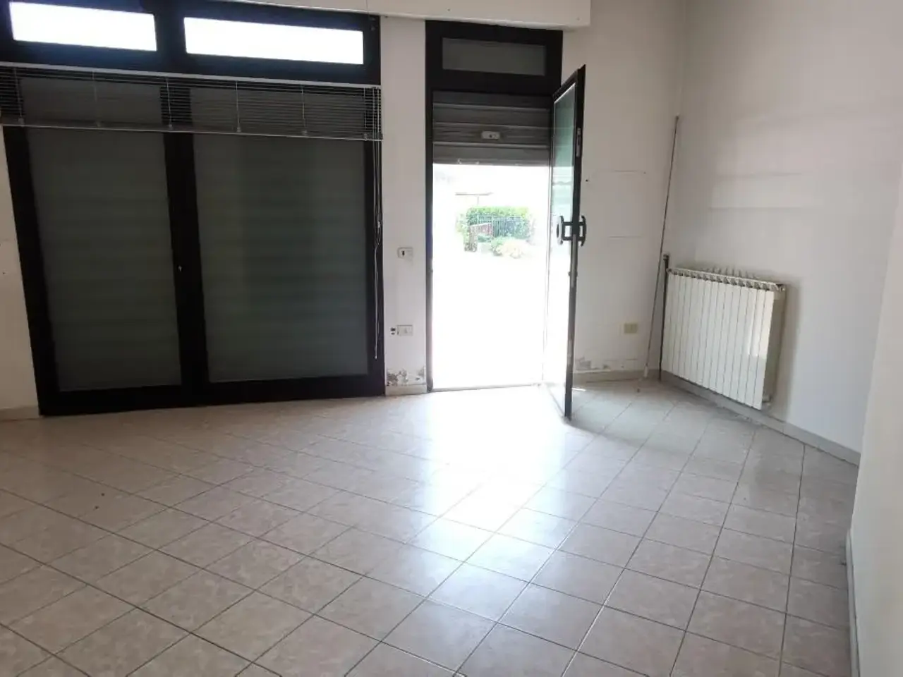 Negozio in , Fucecchio, {3} - Foto 2