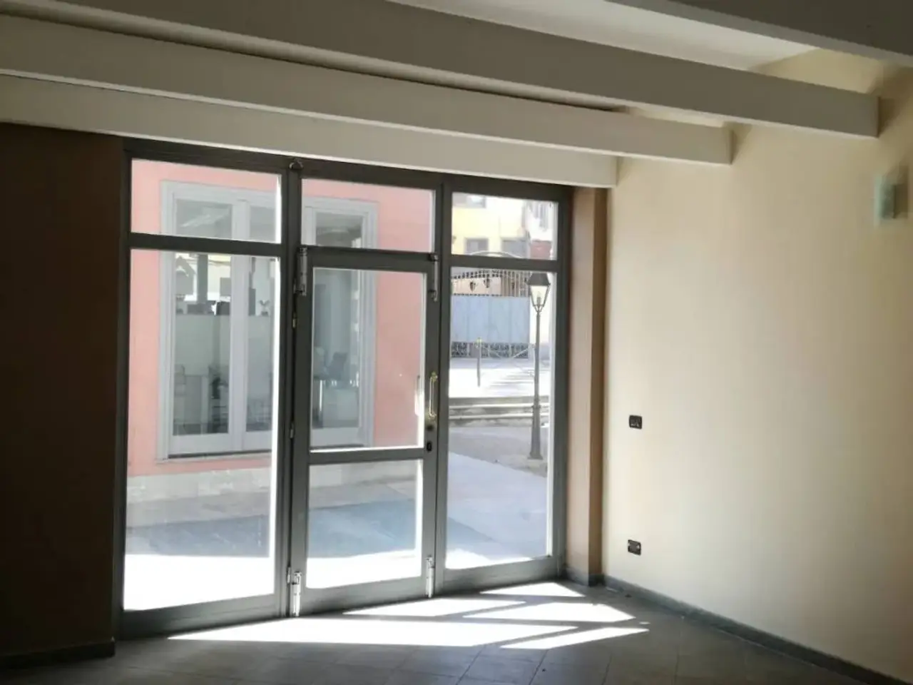 Esercizio commerciale in Via Roma /, Giaveno, {3} - Foto 2