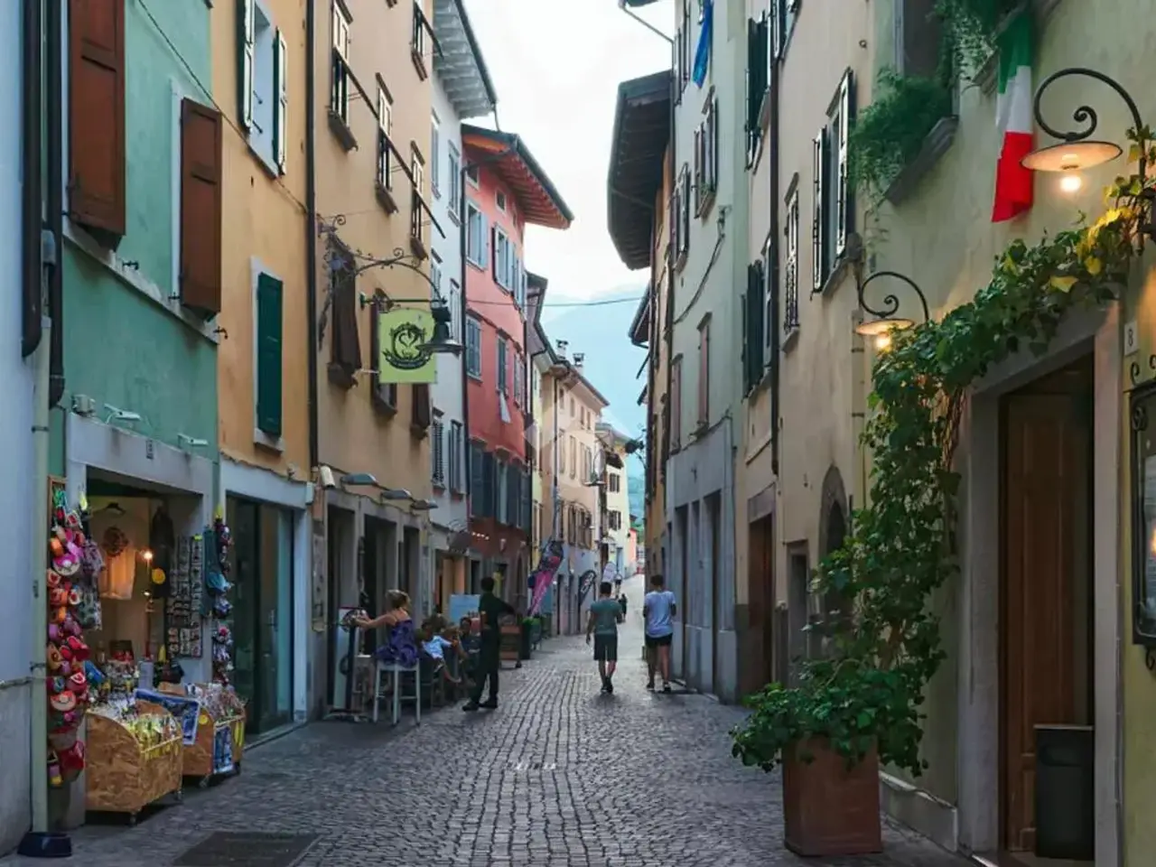 Negozio in Via Segantini, Arco, {3} - Foto 1