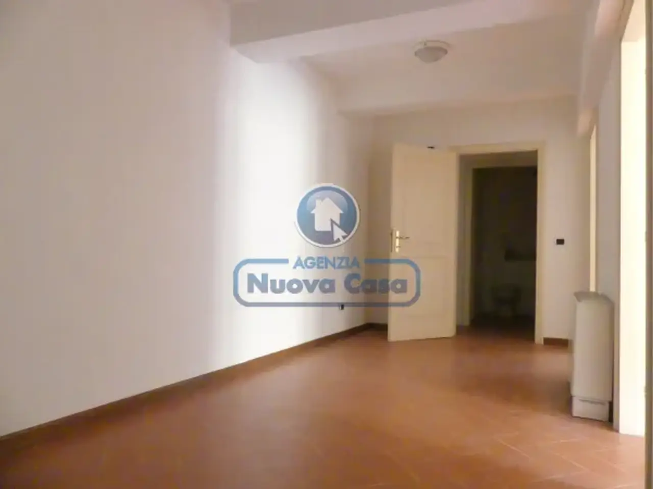 Ufficio in Via San Vitale 5, Ravenna, {3} - Foto 1
