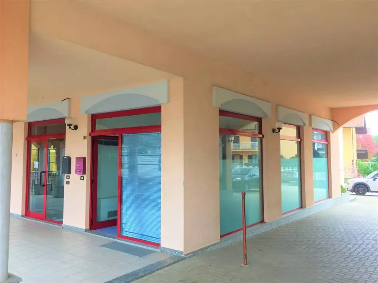Negozio in Via Quintino Sella, Lessona, Piemonte, 13853, Italy, Lessona, {3} - Foto 1