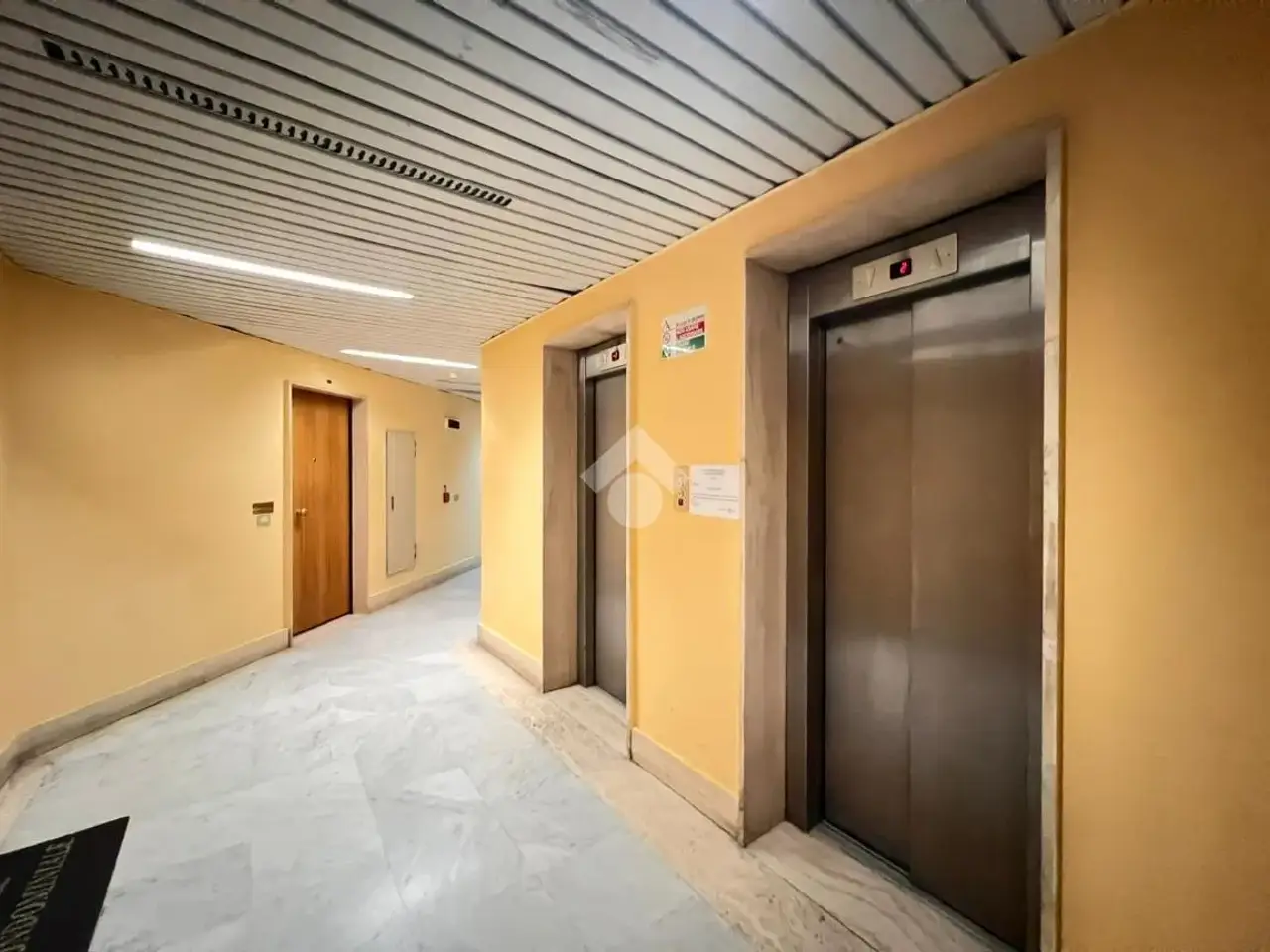 Ufficio in Centro Direzionale Isola F12, Napoli, {3} - Foto 2
