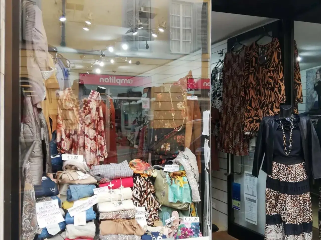 Negozio in Strada Bixio 49, Parma, {3} - Foto 2