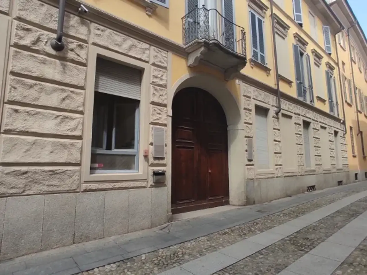 Esercizio commerciale in Via Cesare Magnani Ricotti, Porta Mortara, Novara, Piemonte, 28100, Italia, Novara, {3} - Foto 2