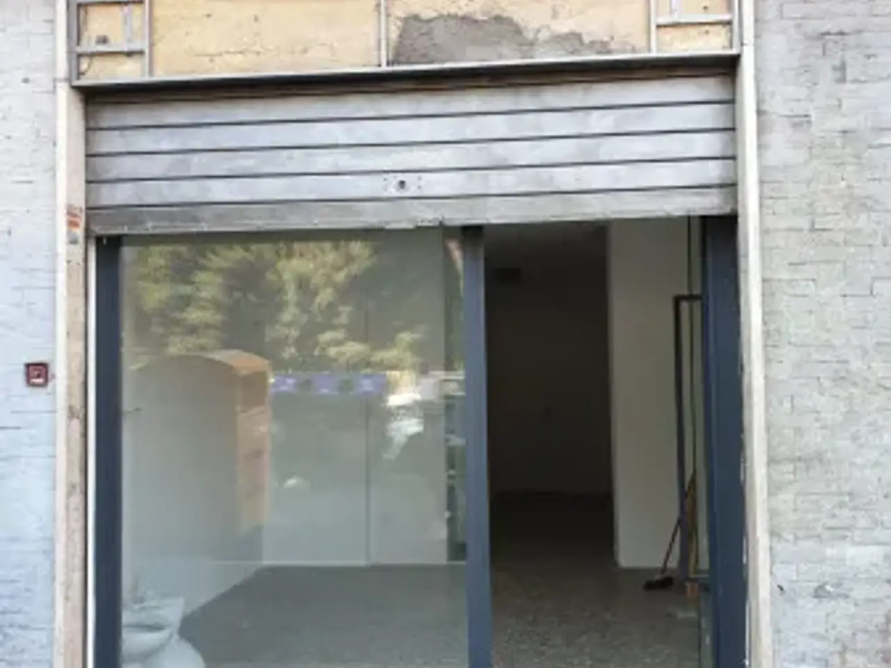 Negozio in Piazza dei Consoli, Roma, {3} - Foto 2