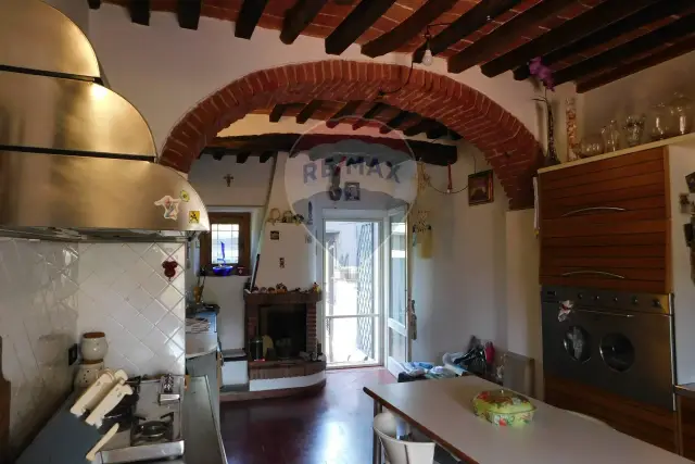 4-room flat, Montecatini-Terme - Photo 1