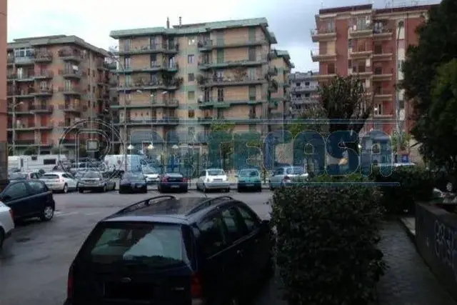 Garage or car box in Via Francesco Galloppo, Salerno - Photo 1