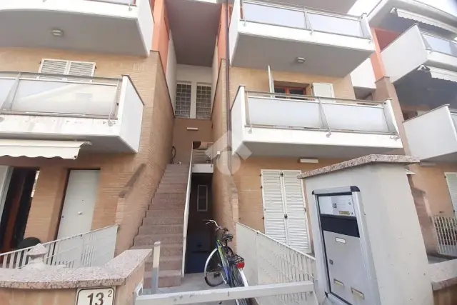 Vierzimmerwohnung in Via San Marino 13, Pesaro - Foto 1