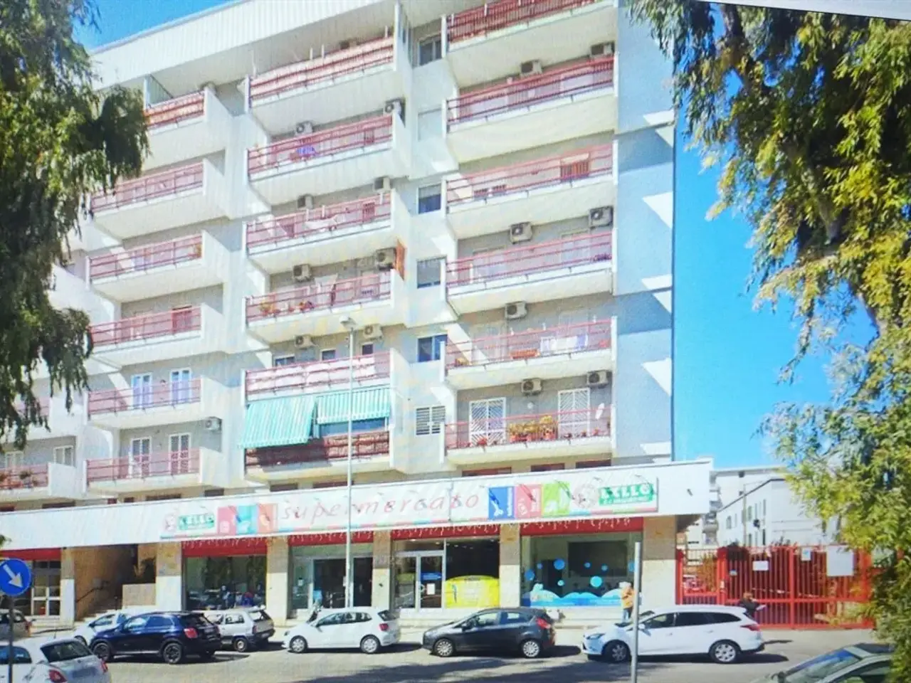 Magazzino in Via Magna Grecia 1, Bari, {3} - Foto 2