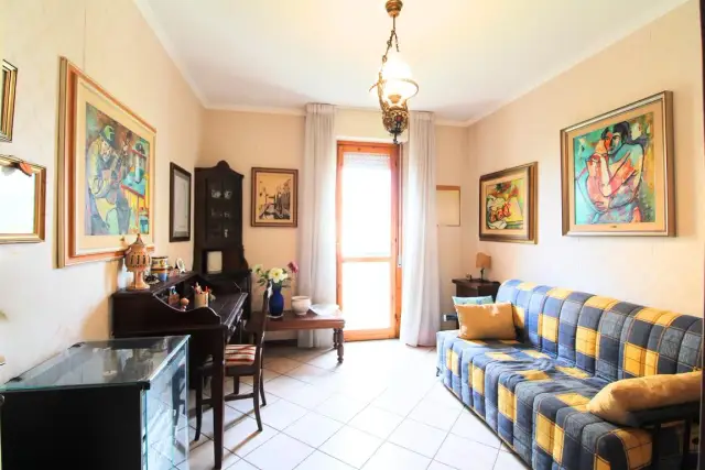 Vierzimmerwohnung in Via Marzabotto 1, Terni - Foto 1