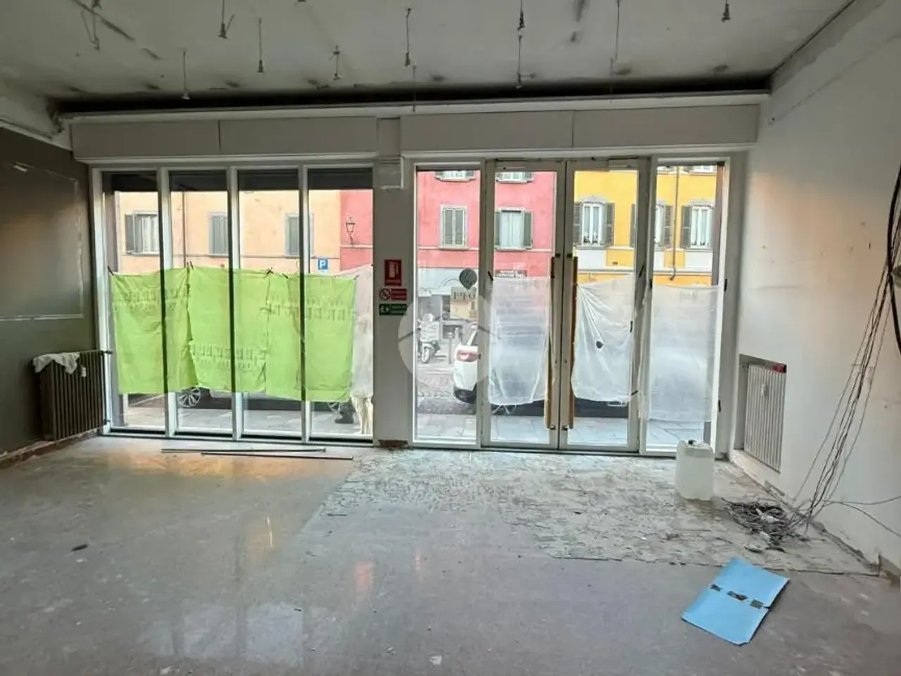 Negozio in Via Borgo Santa Caterina 81, Bergamo, {3} - Foto 2