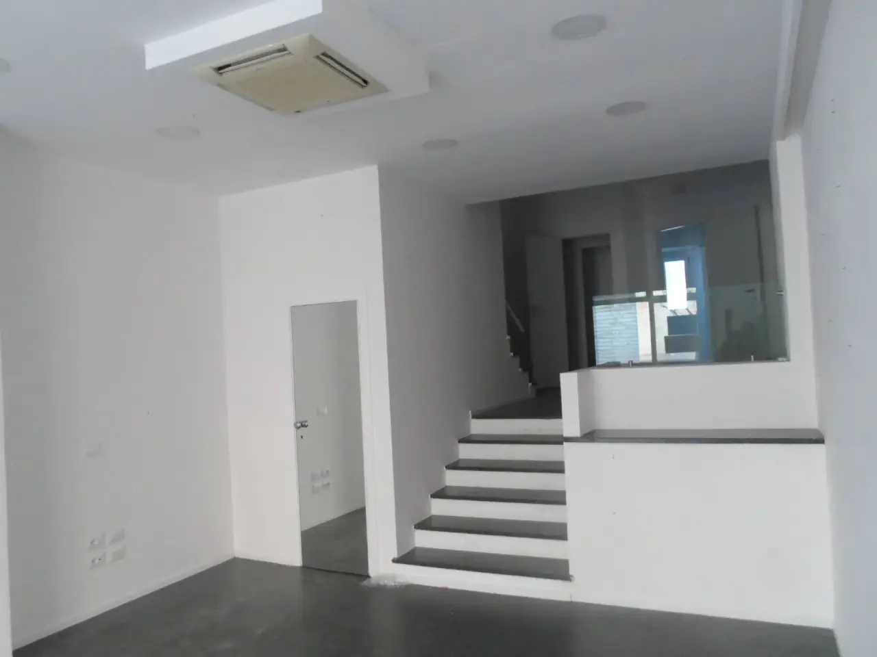 Negozio in Via Risorgimento, San Benedetto Del Tronto, {3} - Foto 2