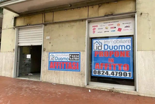 Negozio in Via Napoli, Benevento - Foto 1