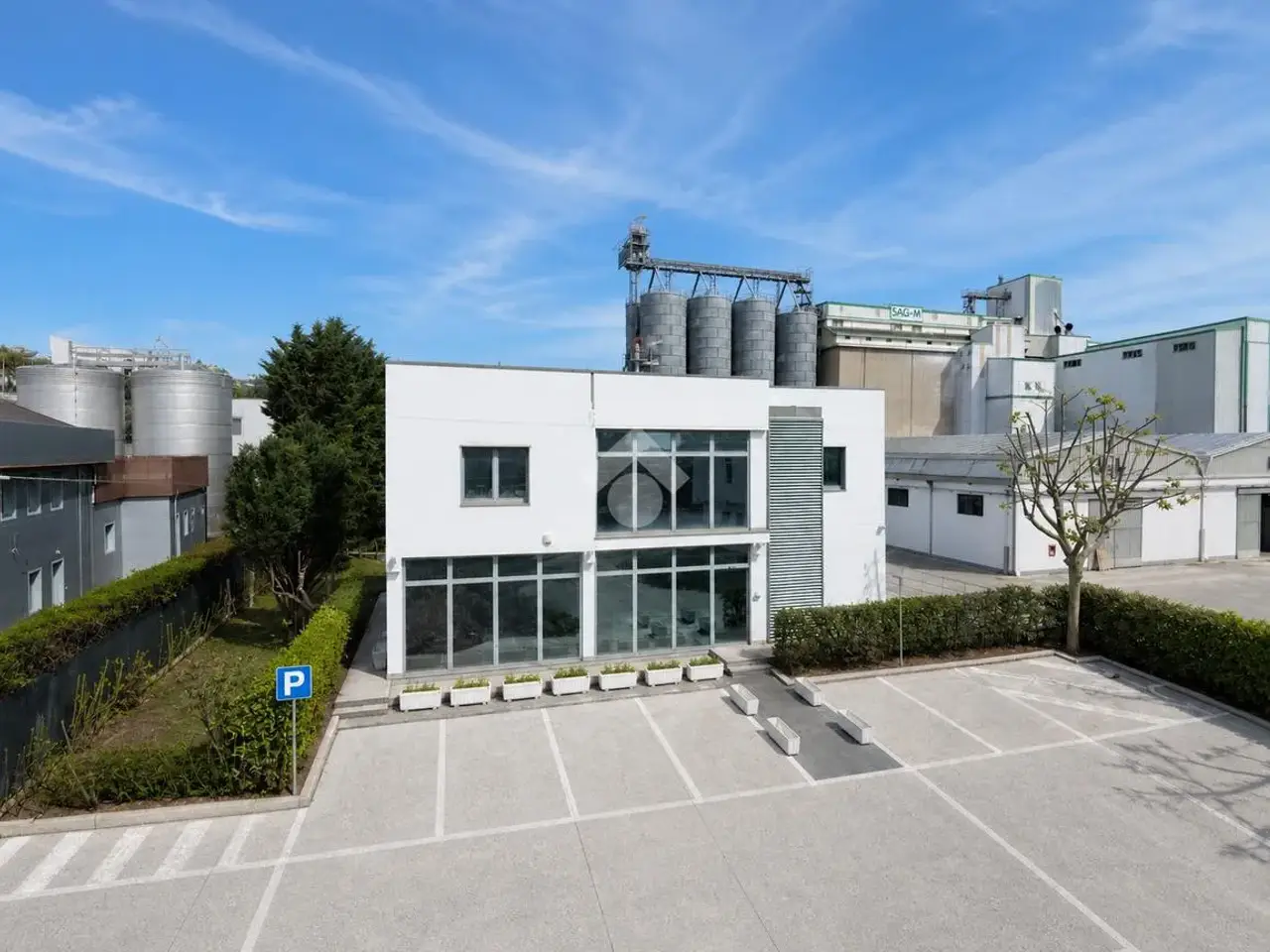 Palazzina commerciale in Via Salara 52, Roseto Degli Abruzzi, {3} - Foto 1