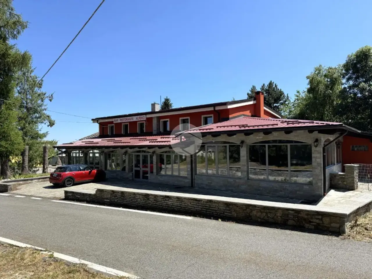 Negozio in Località Sant'Elisabetta, Via Quinzeina 73, Colleretto Castelnuovo, {3} - Foto 1