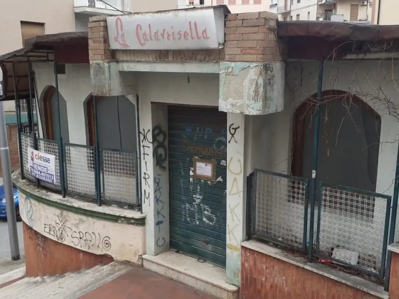 Palazzina commerciale in Via Gerolamo De Rada, Cosenza, {3} - Foto 1