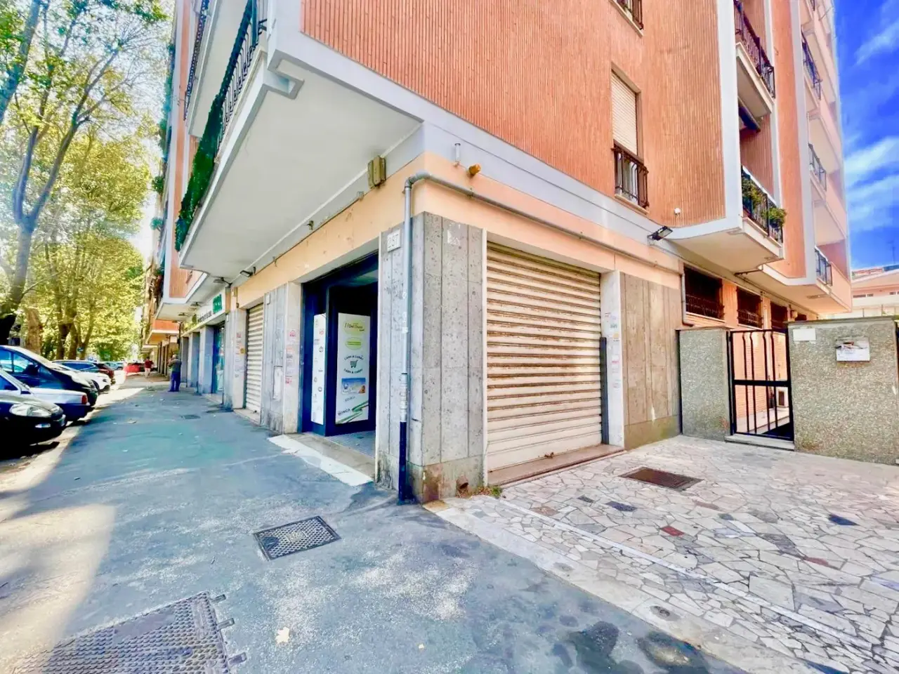 Negozio in Corso Duca di Genova 285, Roma, {3} - Foto 1