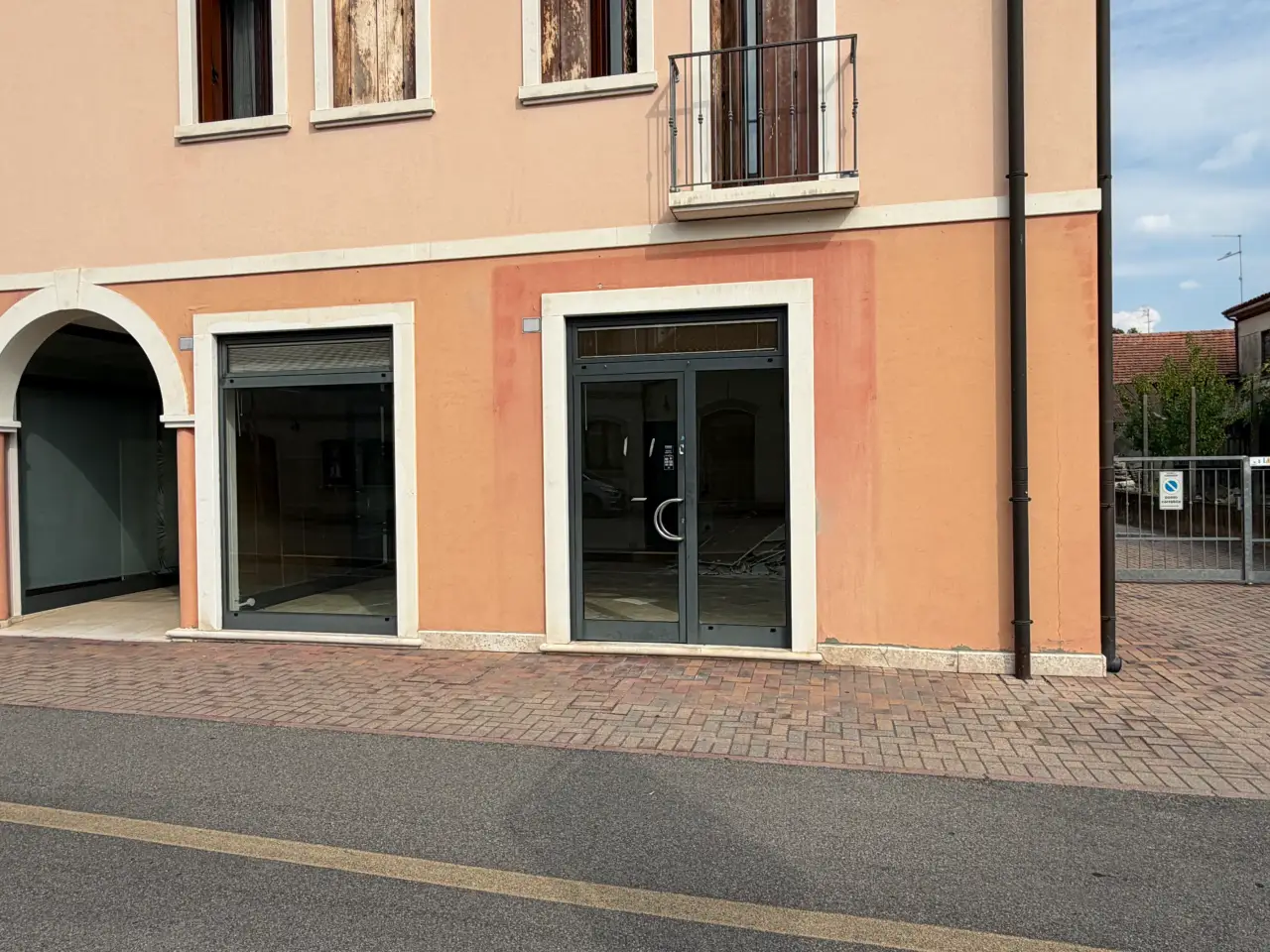 Negozio in Via Pierdomenico Frattini 43, Legnago, {3} - Foto 2