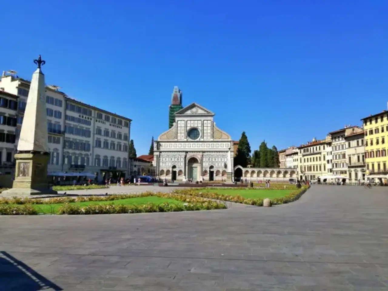 Negozio in Piazza Carlo Goldoni 1, Firenze, {3} - Foto 1