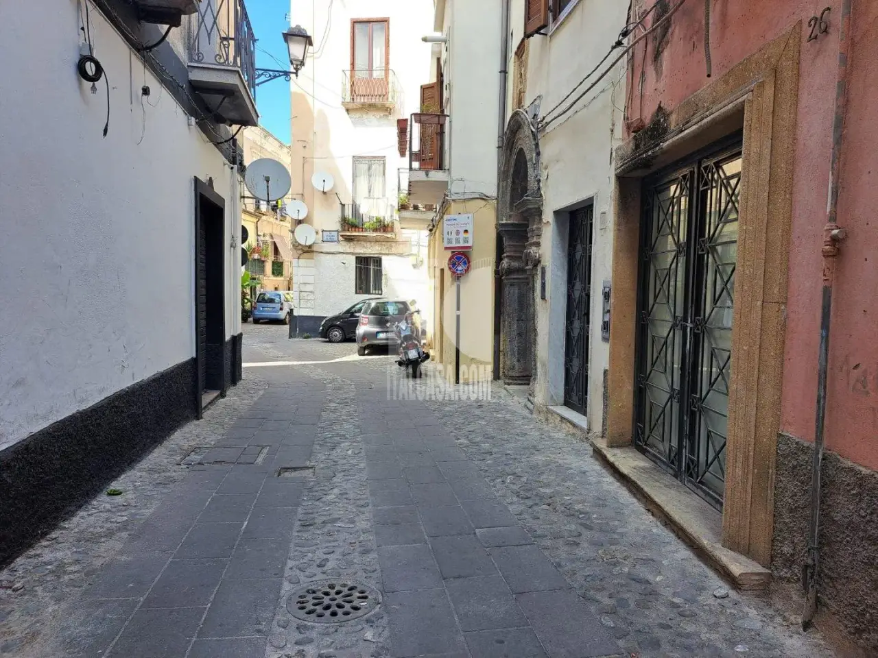 Magazzino in Via Suriano, Crotone, {3} - Foto 2